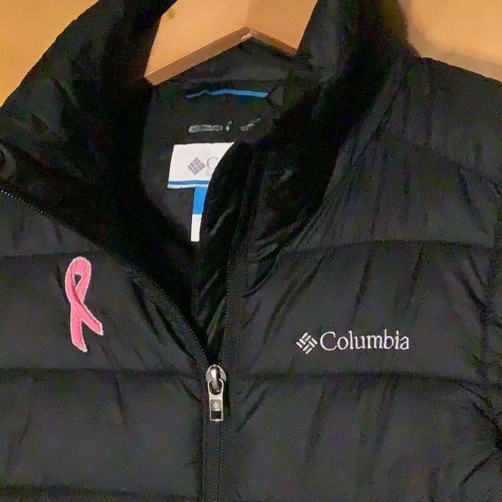 Columbia black Breast Cancer Awareness puffer vest, size small - Picture 2 of 7